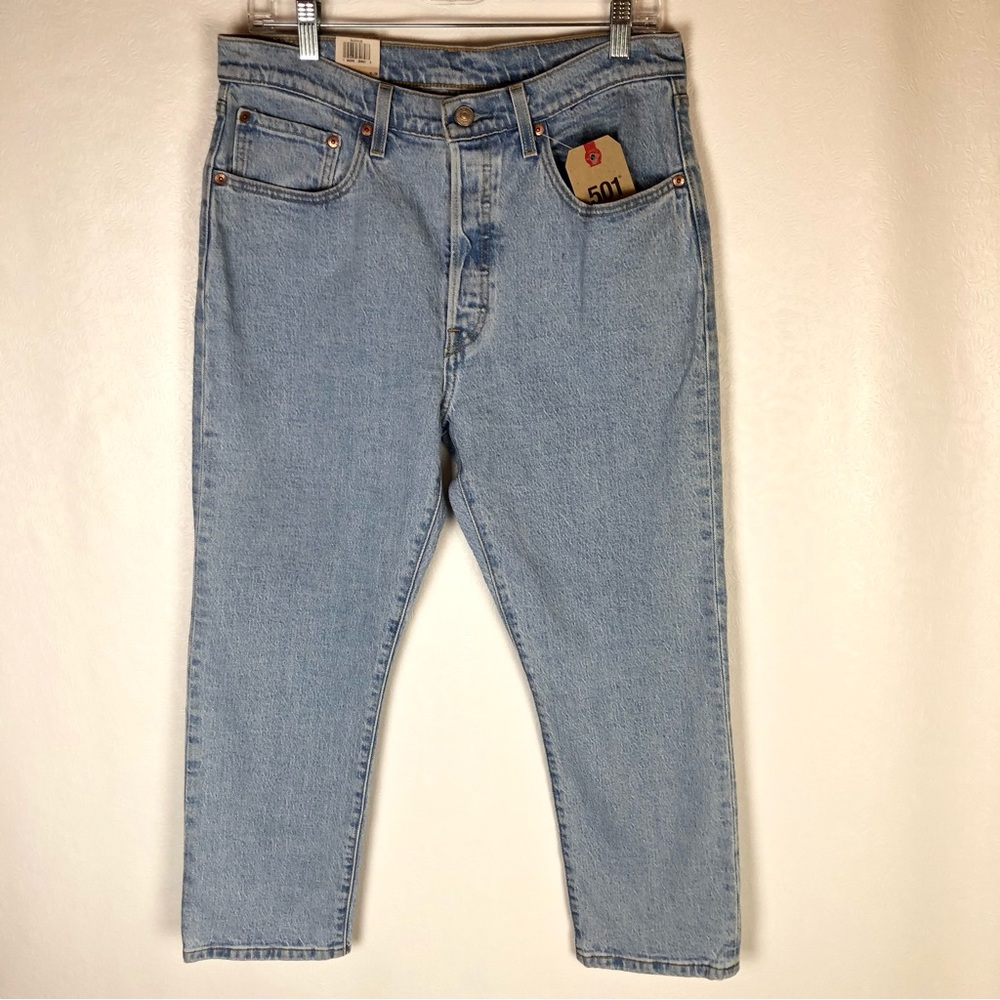 Levi’s 501 Cropped High Rise button Fly size 31 x 26 woman’s light blue wash - Picture 4 of 16